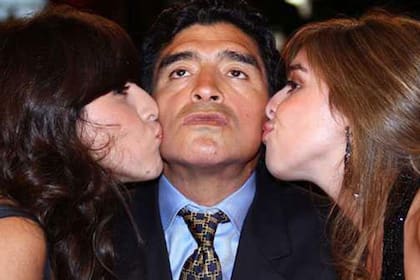 Dalma y Gianinna Maradona solicitaron registrar la imagen de su padre en su juventud