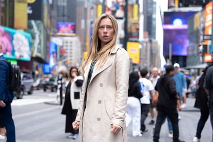"Marfil es una chica guerrera. No es el cliché, el estereotipo de niña de papá, frágil, sumisa, vulnerable, sino que es una chica con mucho carácter, con seguridad, con poderío", dice Expósito