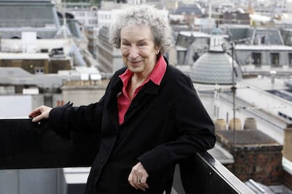 La obra de Margaret Atwood, más allá de "El cuento de la criada", su novela más famosa