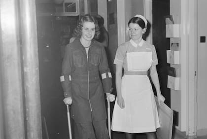 Margaret Liles sale del hospital cinco semanas después de perder el pie