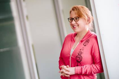 Margaret Mitchell es una experta en ética aplicada a la inteligencia artificial, y trabajó en Microsoft y en Google, de donde fue despedida en 2021