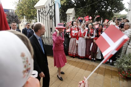 Margarita II se despidió de Argentina con una visita a Tandil