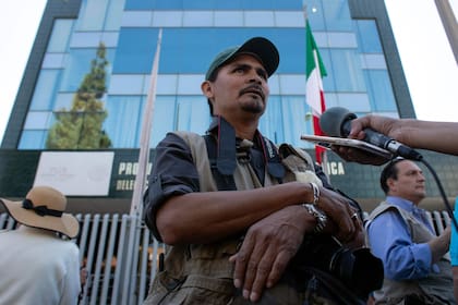 Margarito Martínez fue atacado a disparos en el barrio donde vivía