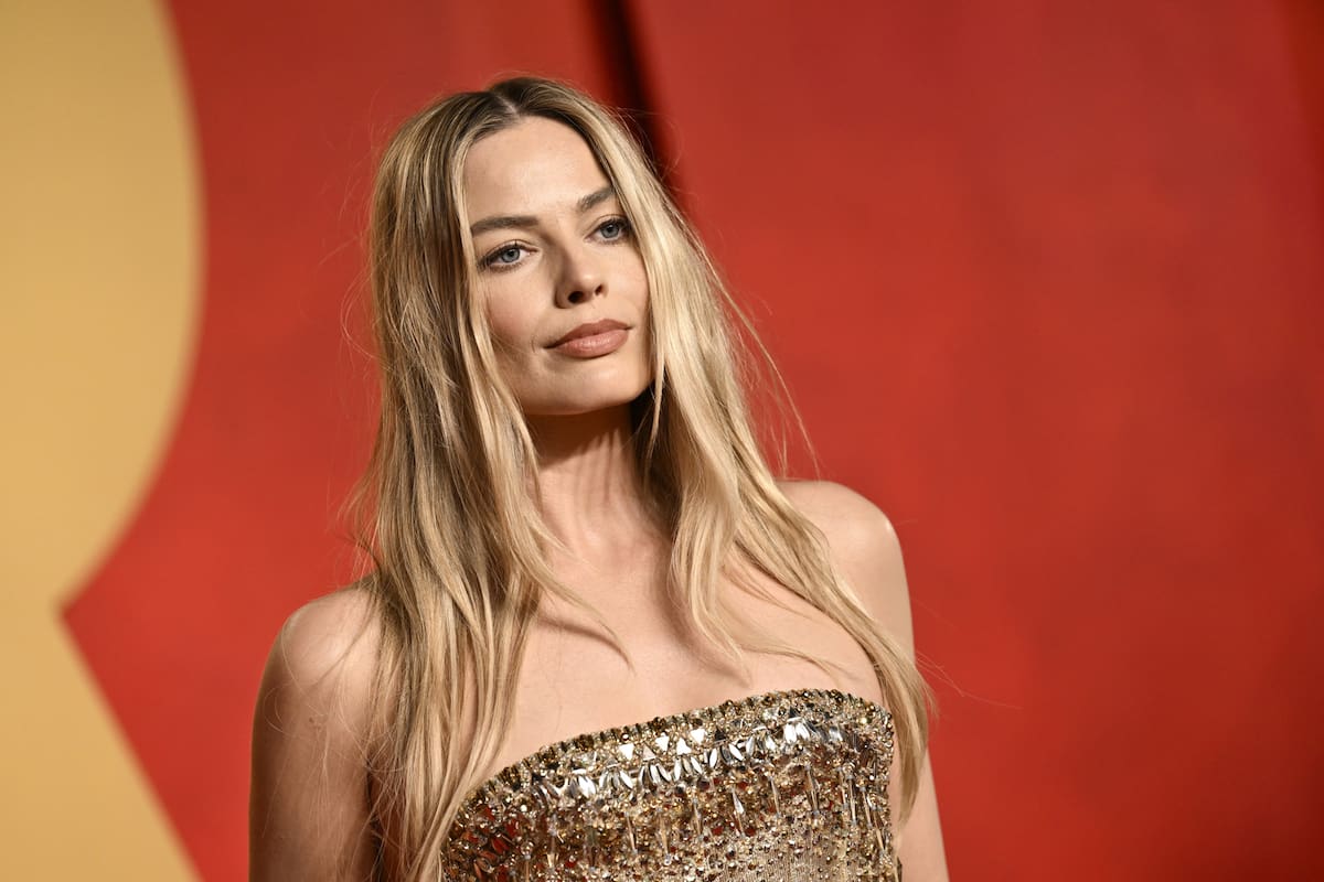 Margot Robbie cambió su atuendo para asistir a la fiesta post entrega de los Oscar