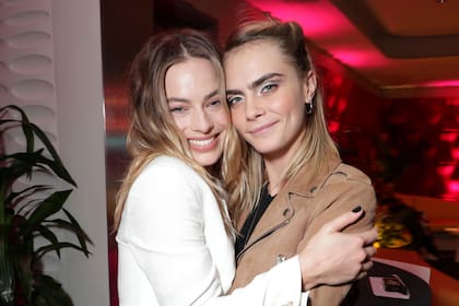 Margot Robbie y Cara Delevingne visitaron la Argentina y fueron protagonistas de un hecho que no pasó inadvertido