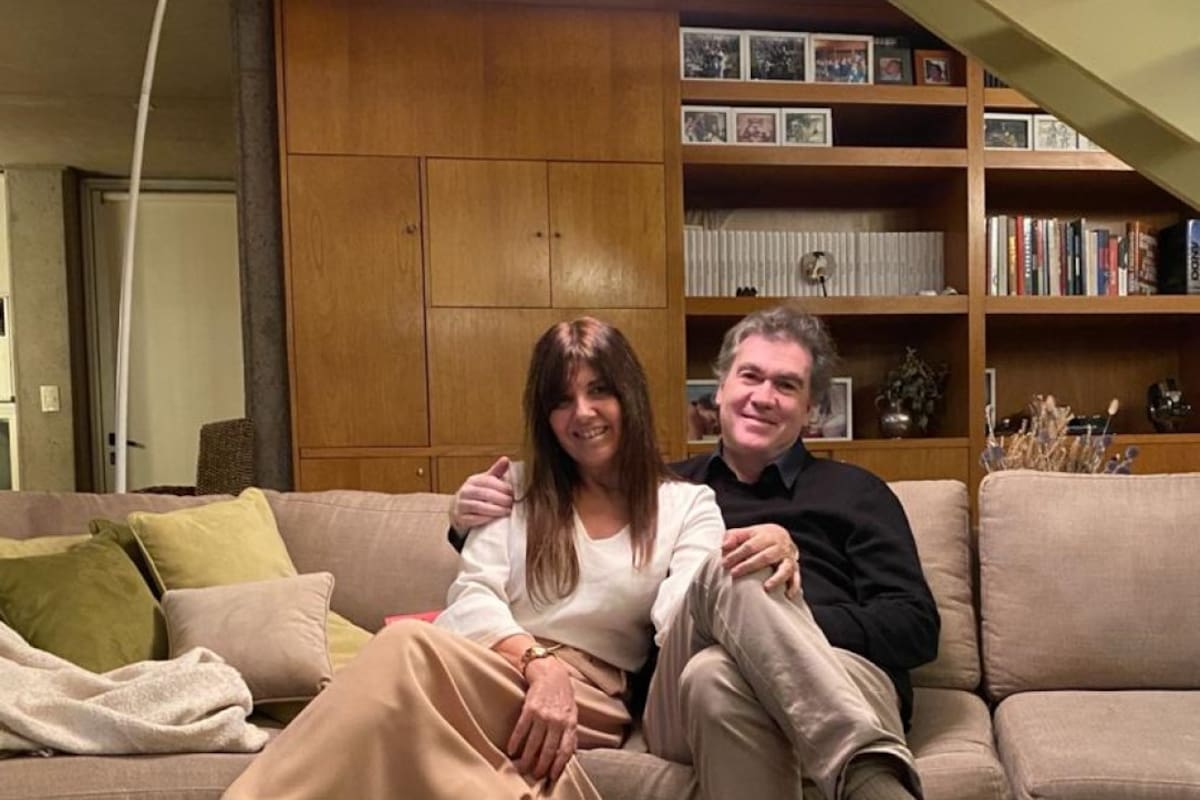 María Beatriz Blanco junto con el arquitecto Juan José Vicario, su marido, en San Isidro en la casa que creció a la par de su familia