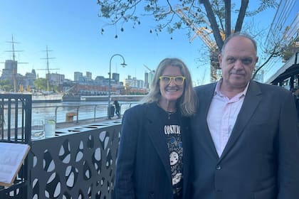 María Beatriz "Pilu" Giraudo, vicepresidenta de INTA, y Nicolás Bronzovich, nuevo presidente
