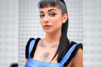 María Becerra comenzó con un plan de entrenamiento que le permitió sentirse más saludable y lo celebró en las redes sociales (Foto Instagram @mariabecerra)