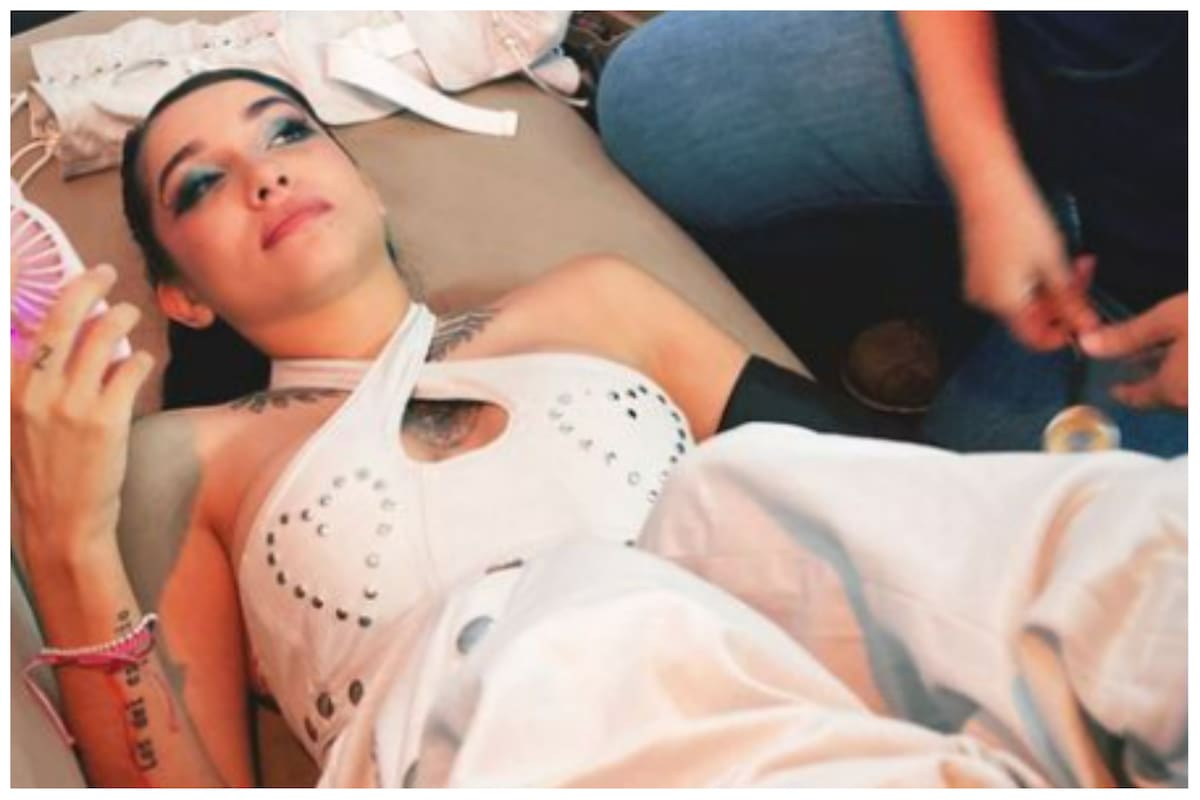 María Becerra sufrió el calor de Formosa y tuvo que ser asistida tras un show: “Casi palmo”