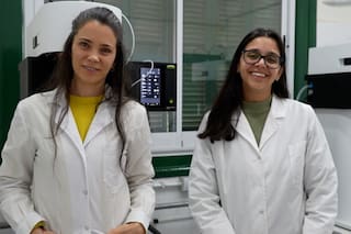 Dos científicas de Córdoba pueden ser pioneras en una tecnología para obtener miel en polvo