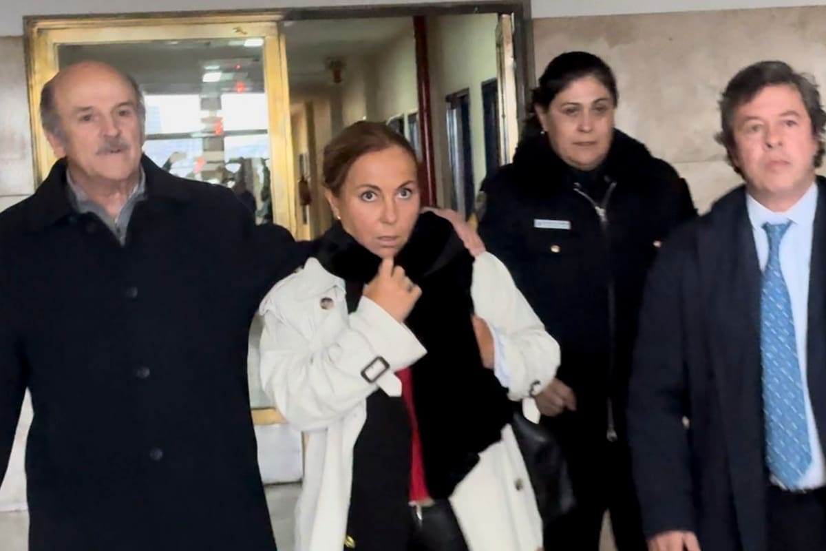 María Cantero sale de declarar en los tribunales de Comodoro Py
