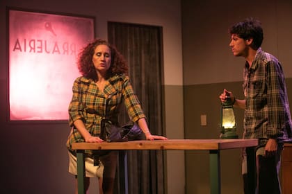 María Colloca y Tobías Bearzotti conforman un interesante dúo actoral
