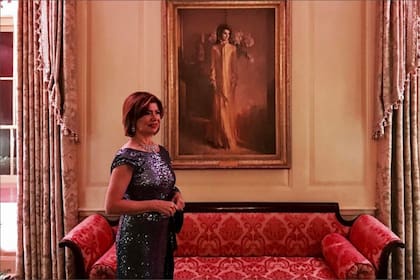 María Contreras-Sweet llegó de México a EE.UU. a los cinco años y al crecer se convirtió en una figura clave de la administración pública