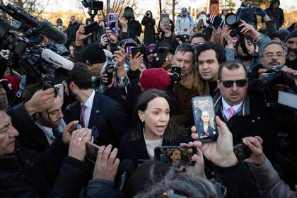 María Corina Machado le entregó la medalla del Premio Nobel de la Paz a Donald Trump y explicó su decisión