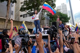“Me emociona muchísimo anunciarles que nuestra líder, María Corina, está en territorio venezolano”