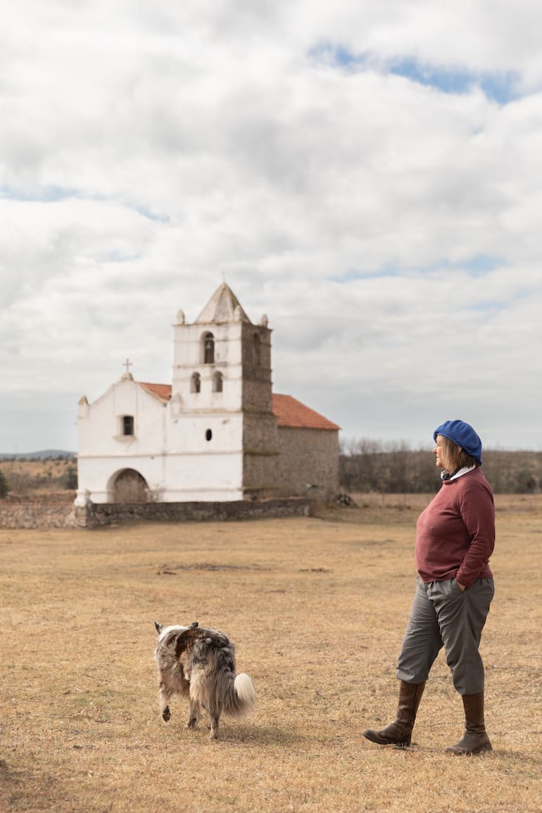 María del Pino es anfitriona en San Pedro Viejo.