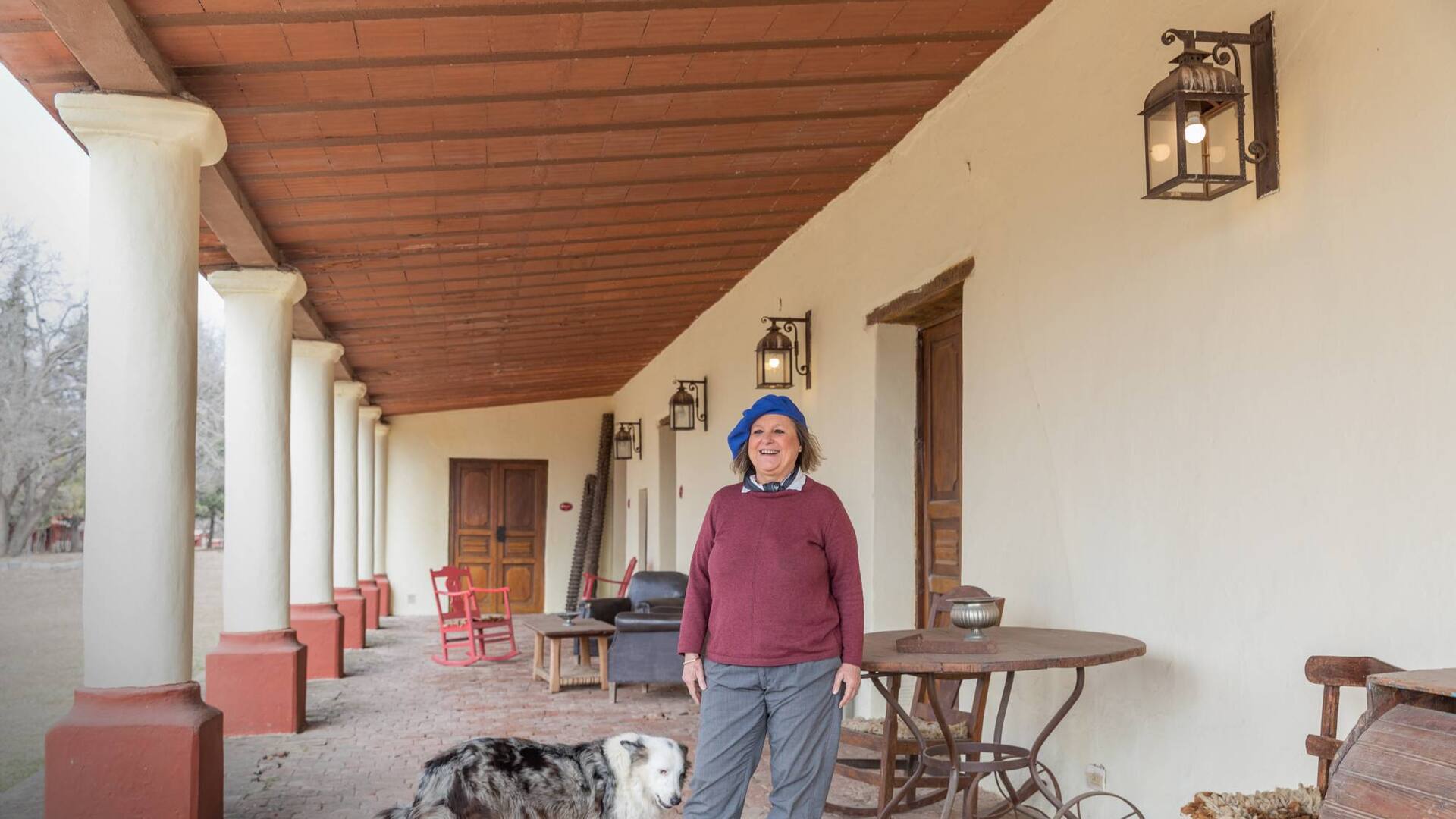 María del Pino es anfitriona en San Pedro Viejo.