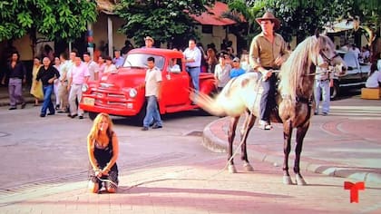 María Elisa Camargo en la telenovela Flor Salvaje (Telemundo)