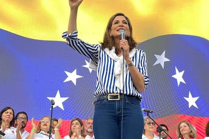 María Elvira Salazar, congresista republicana, le pidió a Trump que otorgue la Salida Forzosa Diferida a los migrantes venezolanos