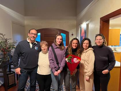 María Emilia fue sorprendida por un festejo organizado por los ucranianos para su cumpleaños