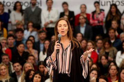 María Eugenia Vidal reunió a docentes en La Plata y pidió no dejar de votar en las PASO