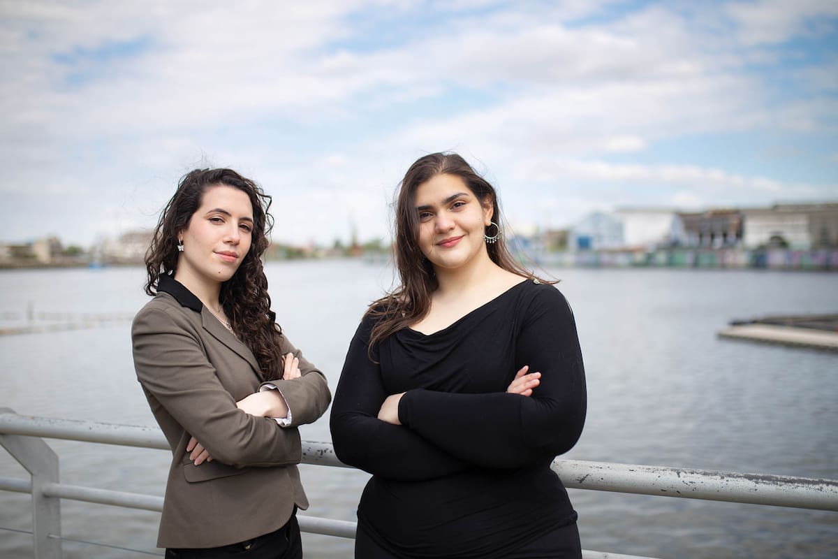 María Eugenia Altobelli González y Camila Aceto integran el grupo creador del proyecto PluvIAlert.