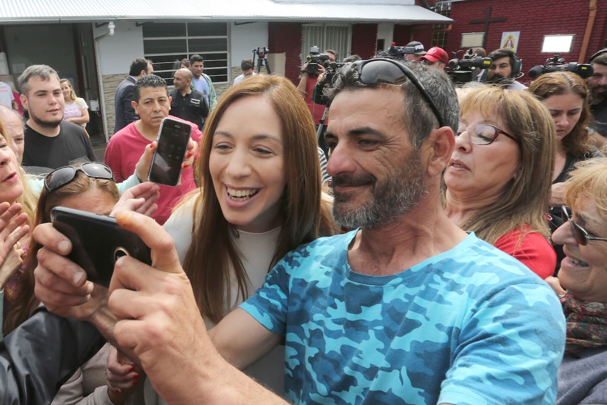 María Eugenia Vidal votó en el colegio Don Bosco de Castelar