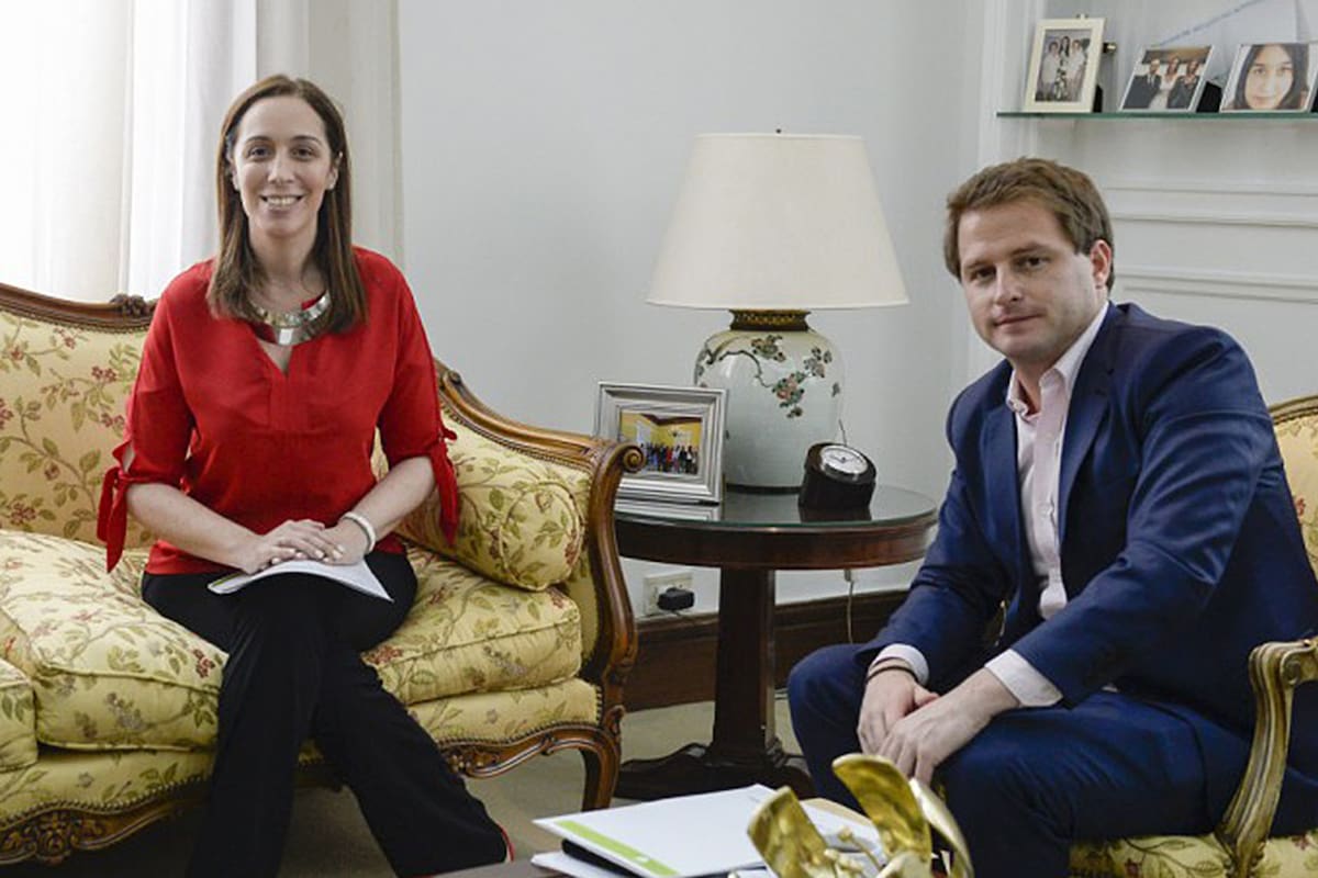 María Eugenia Vidal y Alex Campbell