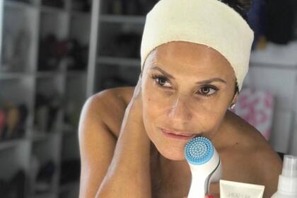 María Fernanda Callejón habló con LA NACIÓN acerca de las polémicas "maquinitas" para la piel