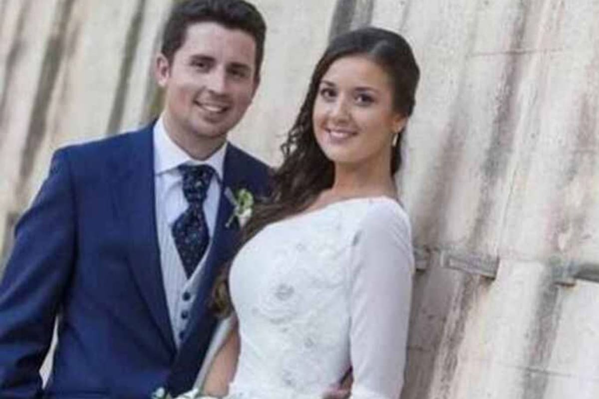 María Jesús Moreno Cantó y su esposo, Antonio Navarro, en el día de su casamiento; años después, ella instigó a uno de sus amantes a asesinarlo