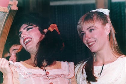 María José Demare y Daniela Fernández, como Consuelo y Clementina