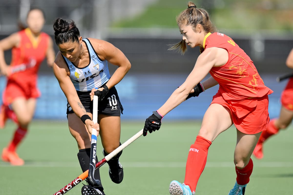 María José Granatto, como de costumbre, fue elegida como la jugadora más valiosa del partido uno ante China