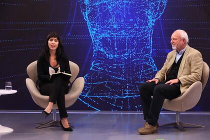 María Julieta Rumi, periodista de LA NACION, y Luis Galeazzi, director ejecutivo de Argencon