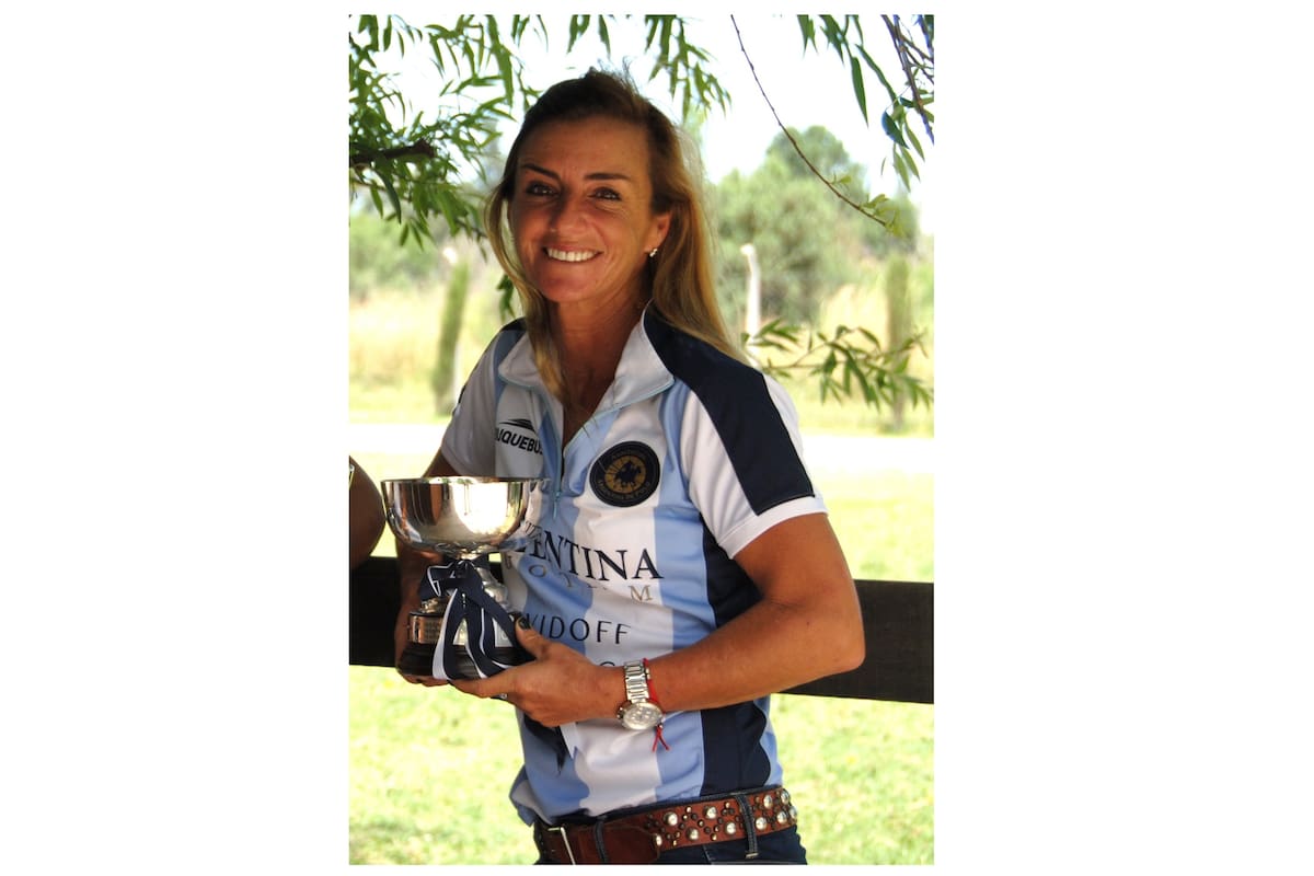 María "Mumy" Bellande visitó la camiseta nacional en Estados Unidos e Inglaterra.