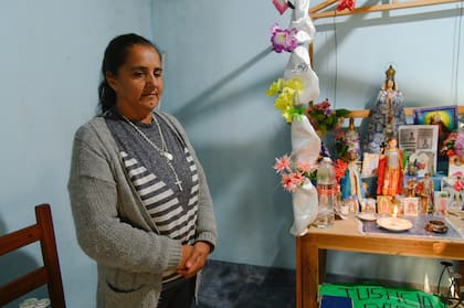 María Nogueras, la madre de Loann y la casa donde viven en 9 de Julio