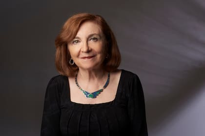 María Rosa Lojo, narradora, investigadora y también poeta; este año Ediciones en Danza publica un nuevo libro de poemas de la autora