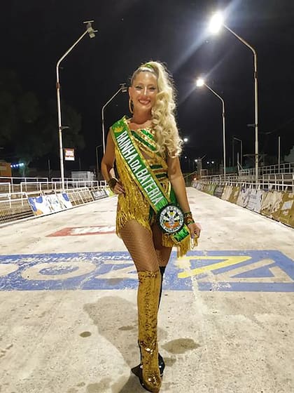 María Sol Faría es licenciada en recursos humanos de 35 años y reina de una scola do samba