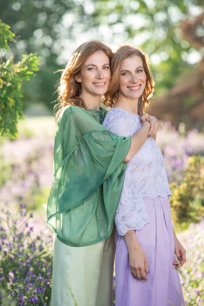 Maria y Paula Marull en estancia Santa Elena, Lujan.