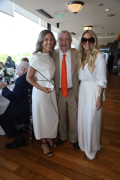Mariana Bagó, Juan Carlos Bagó y Connie Piuma
