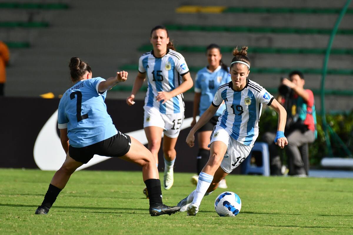 Mariana Larroquette todavía no anotó con la selección argentina, pero es una de las referencias ineludibles del ataque