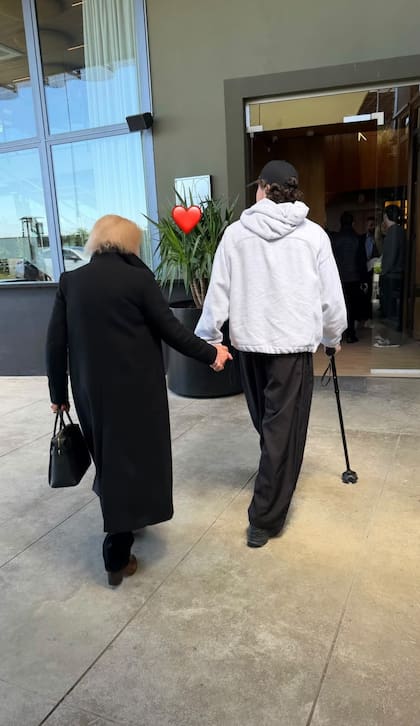 Mariana Muzlera celebró el Día de la Madre con su propia madre y con su hijo, Francisco Stoessel
