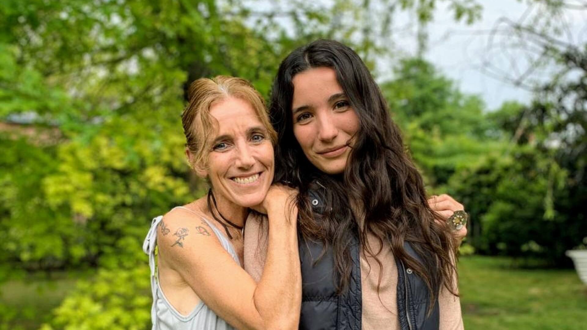 Mariana y Olivia, la esposa e hija del Gato Dumas