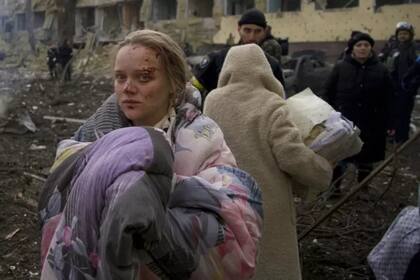 Marianna fue acusada de haber "actuado" y fingido sus propias lesiones tras el ataque a la materinidad de Mariúpol el 9 de marzo