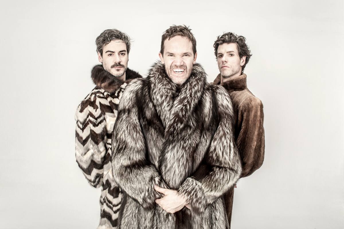 Mariano Bertolini, Juan Gil Navarro, Esteban Pérez, en Cuidado con los perros