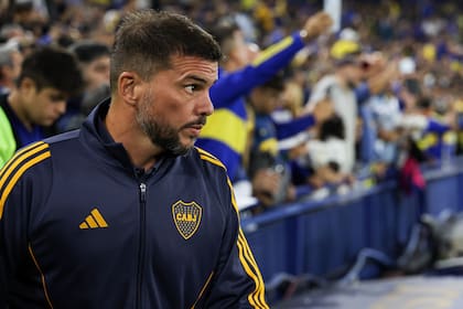 Mariano Herrón será el DT de Boca hasta el final del Torneo Apertura 2025, pase lo que pase