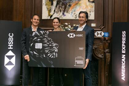 Mariano Mancurti, gerente de Tarjetas de Créditos, Productos Transaccionales y Loyalty de HSBC Argentina, Manuela Boyajian, Directora Comercial de Alianzas con bancos emisores de American Express Argentina y Juan Parma, CEO de HSBC.