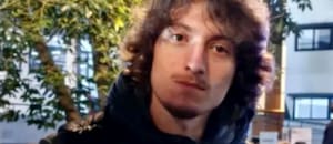 Un estudiante universitario fue a entregar un trabajo, se retiró porque se sentía mal y desapareció
