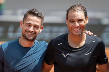 Mariano Navone y Rafael Nadal; el argentino es uno de los que se dio el gusto de practicar esta semana con la leyenda española