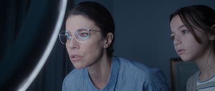 Maribel Verdú, sobre Sofía Otero: "Durante el rodaje sentí un poco la necesidad natural de arroparla y cuidarla"