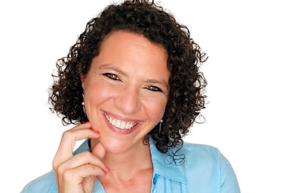 Mariela Kreimer transformó el dolor en propósito, ayudando a otros a descubrir los mensajes detrás de sus desafíos